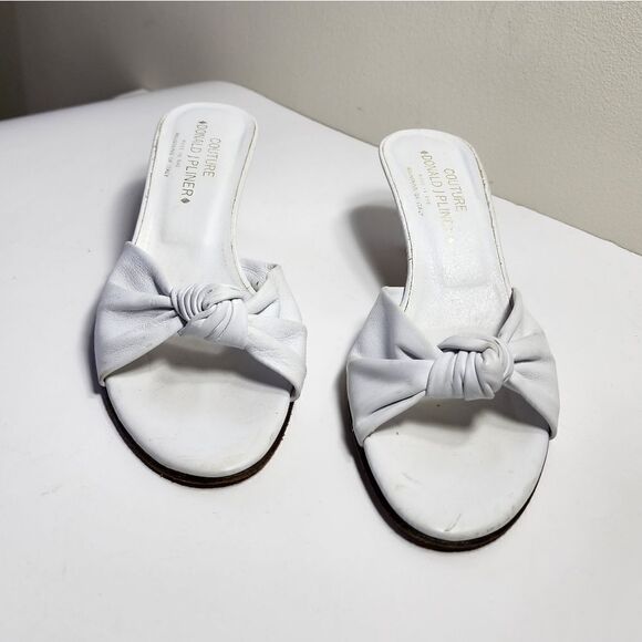 Donald J. Pliner - Picture 3 of 13